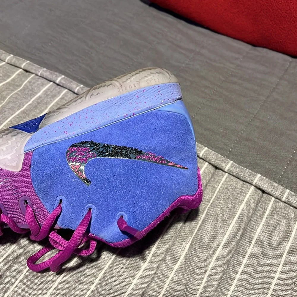 Kyrie 4 ‘confetti’